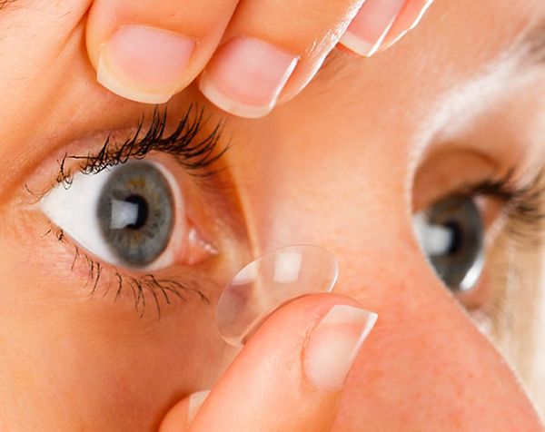How to use contact lenses - Inspiration & advice - Boots Opticians